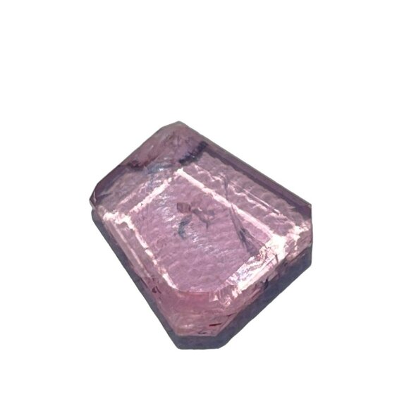7.5 ct Himalaya Mine Pink Tourmaline - Custom Cut Shield - Picture 3 of 10